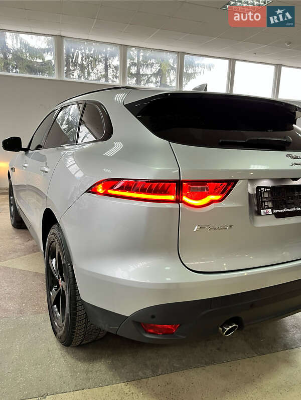 Позашляховик / Кросовер Jaguar F-Pace 2019 в Тернополі