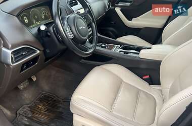 Позашляховик / Кросовер Jaguar F-Pace 2016 в 