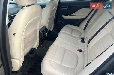Позашляховик / Кросовер Jaguar F-Pace 2016 в 