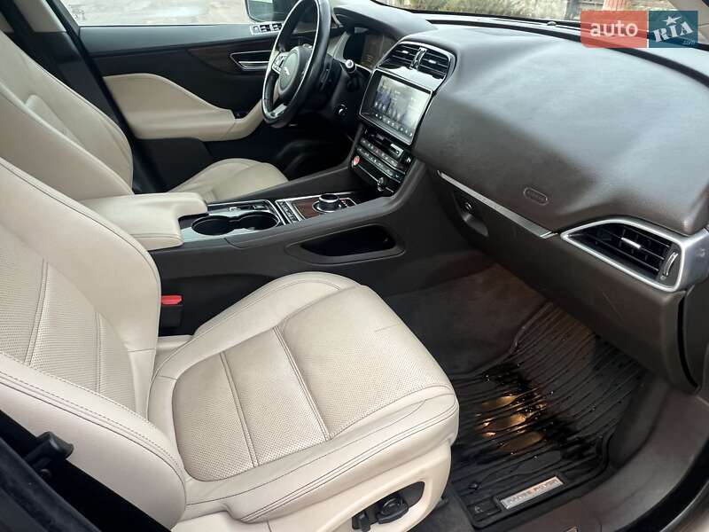 Внедорожник / Кроссовер Jaguar F-Pace 2016 в Киеве фото 50 Внедорожник / Кроссовер Jaguar F-Pace 2016 в Киеве