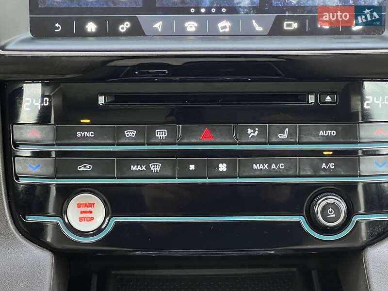 Внедорожник / Кроссовер Jaguar F-Pace 2016 в Киеве фото 63 Внедорожник / Кроссовер Jaguar F-Pace 2016 в Киеве