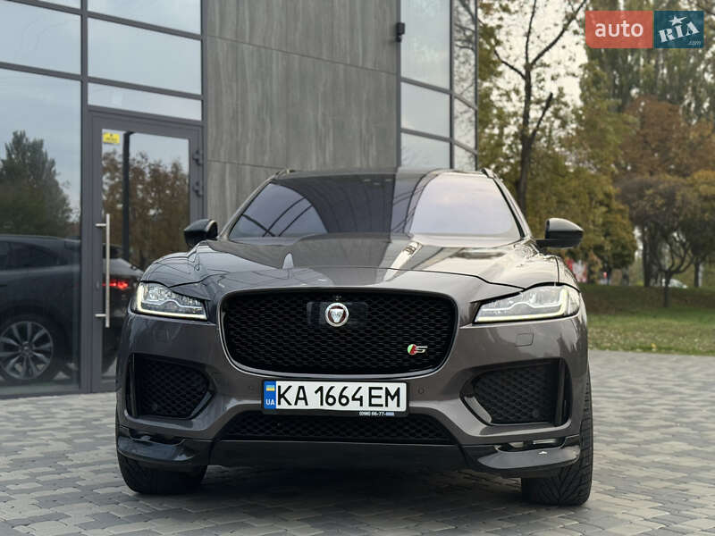 Позашляховик / Кросовер Jaguar F-Pace 2016 в Запоріжжі
