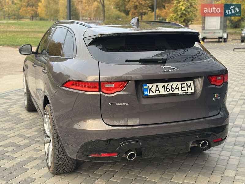 Позашляховик / Кросовер Jaguar F-Pace 2016 в Запоріжжі