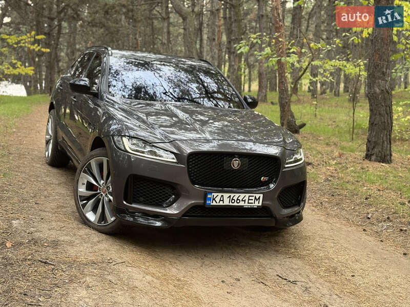 Позашляховик / Кросовер Jaguar F-Pace 2016 в Запоріжжі