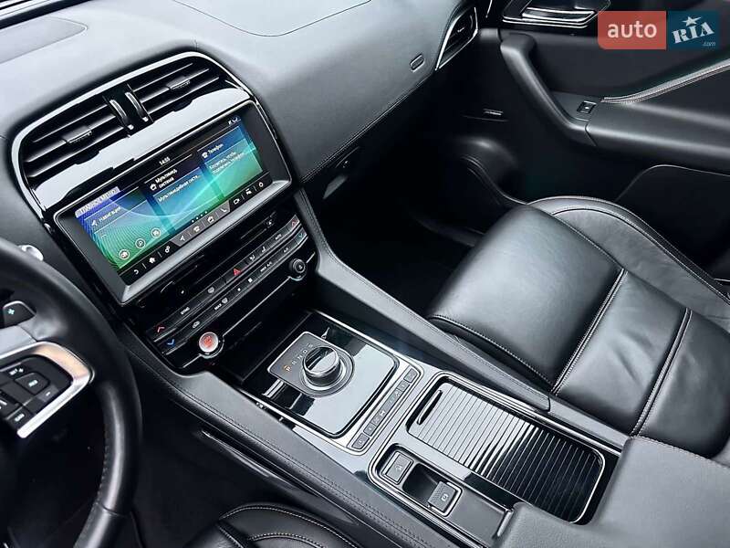 Позашляховик / Кросовер Jaguar F-Pace 2020 в Миколаєві