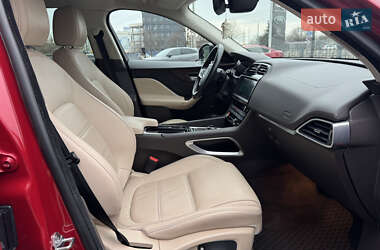 Внедорожник / Кроссовер Jaguar F-Pace 2019 в 