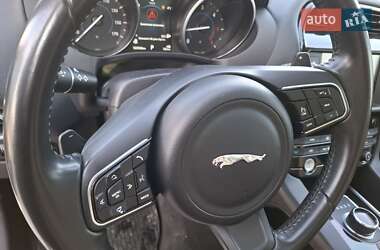 Позашляховик / Кросовер Jaguar F-Pace 2017 в 