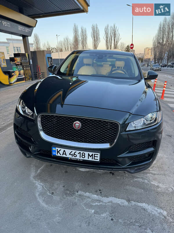 Jaguar F-Pace 2016