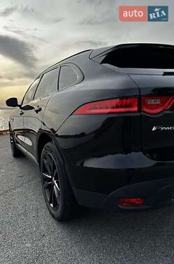 Позашляховик / Кросовер Jaguar F-Pace 2016 в Києві