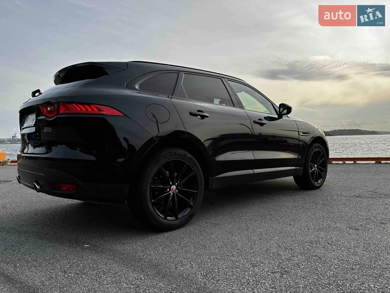 2016 Jaguar F-Pace - мініатюра 26