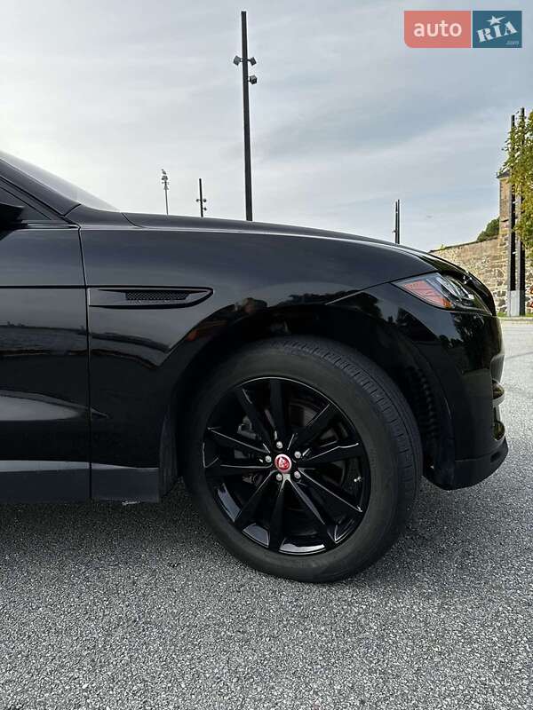 Позашляховик / Кросовер Jaguar F-Pace 2016 в Києві