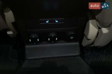Внедорожник / Кроссовер Jaguar F-Pace 2017 в 