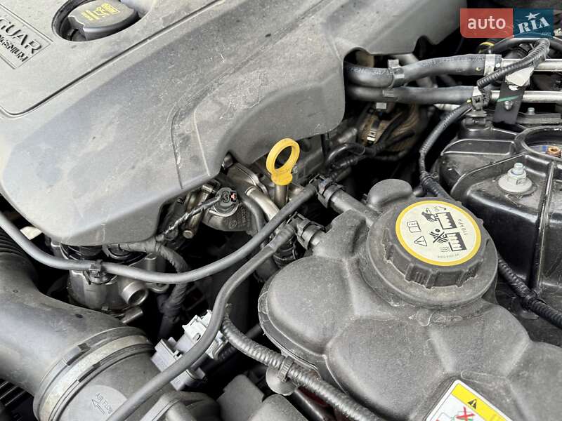 Позашляховик / Кросовер Jaguar F-Pace 2016 в Одесі фото 21 Позашляховик / Кросовер Jaguar F-Pace 2016 в Одесі