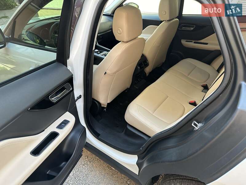 Позашляховик / Кросовер Jaguar F-Pace 2017 в Полтаві