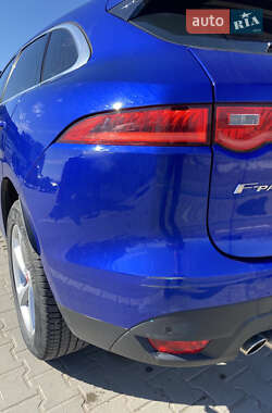 Позашляховик / Кросовер Jaguar F-Pace 2019 в 