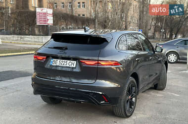 Внедорожник / Кроссовер Jaguar F-Pace 2021 в 
