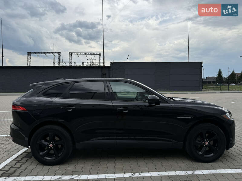 Внедорожник / Кроссовер Jaguar F-Pace 2016 в Ивано-Франковске