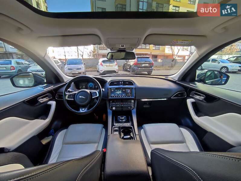 Внедорожник / Кроссовер Jaguar F-Pace 2017 в Ивано-Франковске