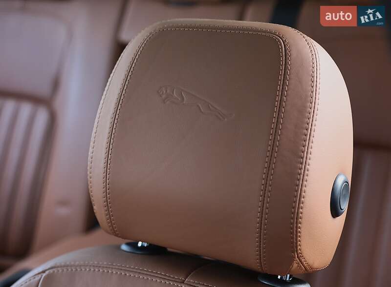 Позашляховик / Кросовер Jaguar F-Pace 2015 в Харкові