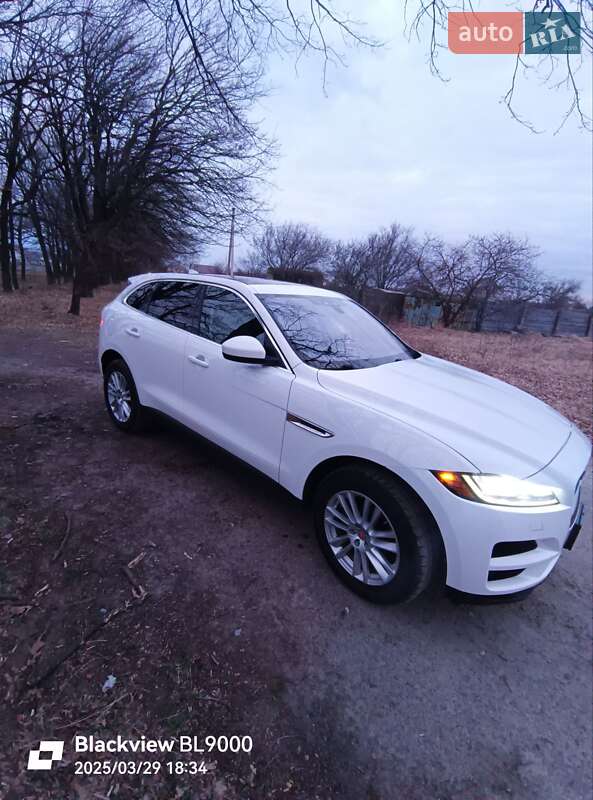 Позашляховик / Кросовер Jaguar F-Pace 2017 в Чернігові фото 28 Позашляховик / Кросовер Jaguar F-Pace 2017 в Чернігові