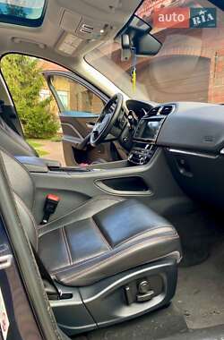 Позашляховик / Кросовер Jaguar F-Pace 2017 в 