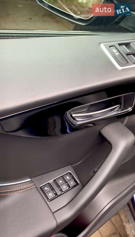 Позашляховик / Кросовер Jaguar F-Pace 2017 в Харкові