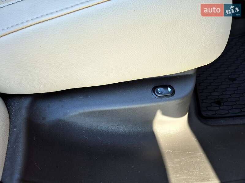 Внедорожник / Кроссовер Jaguar F-Pace 2017 в Киеве