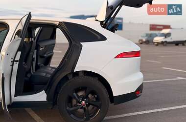 Позашляховик / Кросовер Jaguar F-Pace 2017 в 
