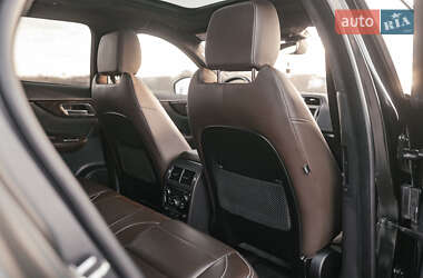 Внедорожник / Кроссовер Jaguar F-Pace 2019 в 