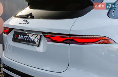 Позашляховик / Кросовер Jaguar F-Pace 2023 в 
