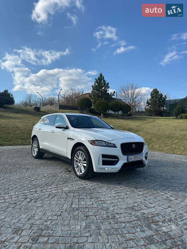 Внедорожник / Кроссовер Jaguar F-Pace 2016 в Киеве