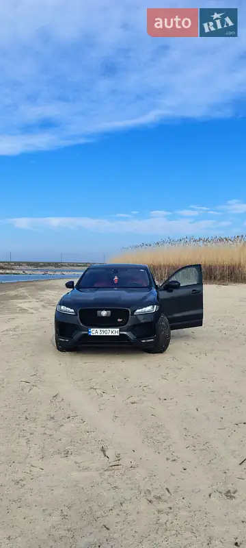 Jaguar F-Pace