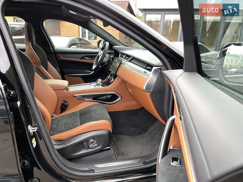 Внедорожник / Кроссовер Jaguar F-Pace 2023 в Киеве