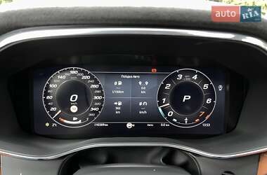 Внедорожник / Кроссовер Jaguar F-Pace 2023 в 