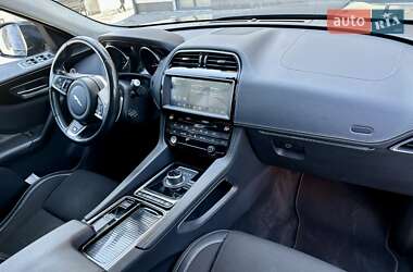 Внедорожник / Кроссовер Jaguar F-Pace 2020 в 