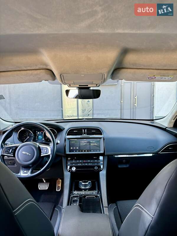 Позашляховик / Кросовер Jaguar F-Pace 2020 в Ужгороді