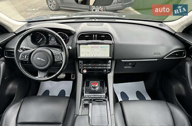 Позашляховик / Кросовер Jaguar F-Pace 2018 в 