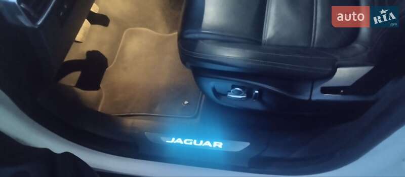 Внедорожник / Кроссовер Jaguar F-Pace 2019 в Киеве