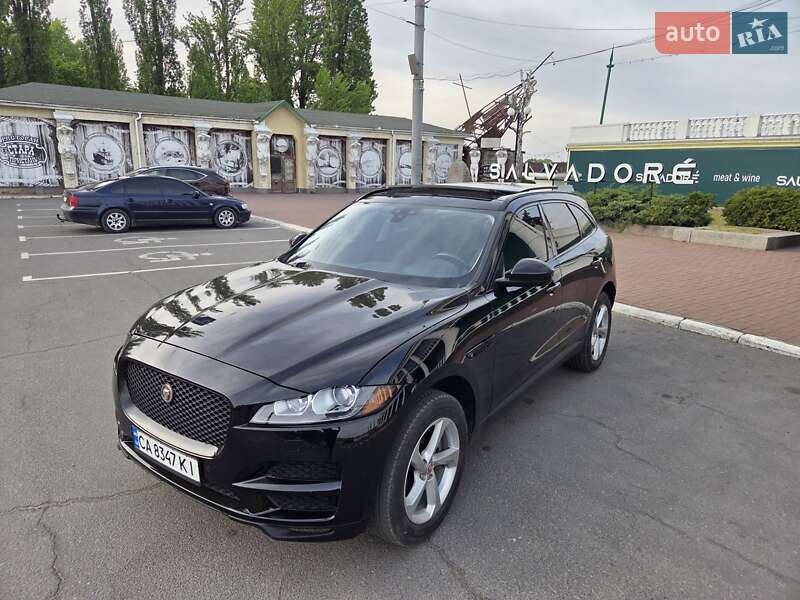 Внедорожник / Кроссовер Jaguar F-Pace 2018 в 