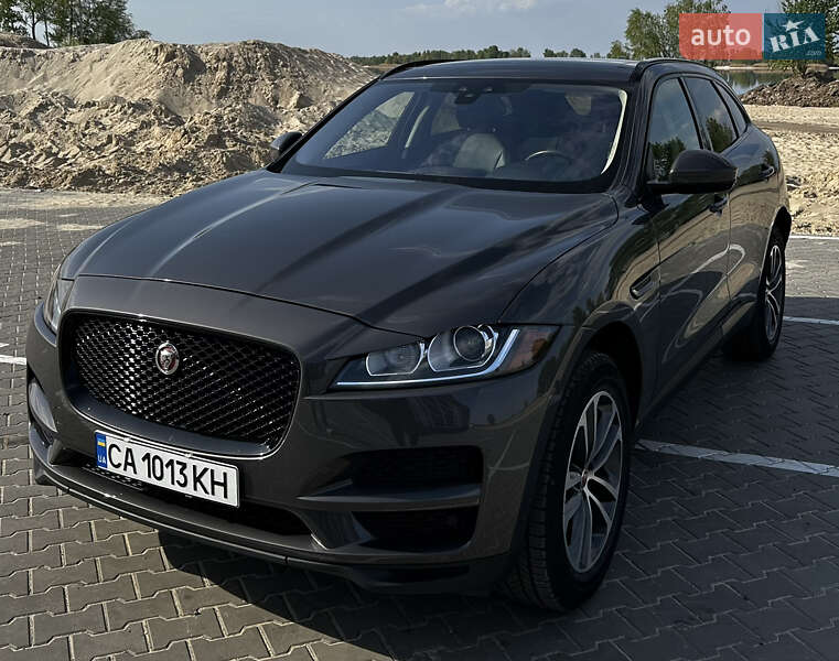 Внедорожник / Кроссовер Jaguar F-Pace 2016 в Черкассах
