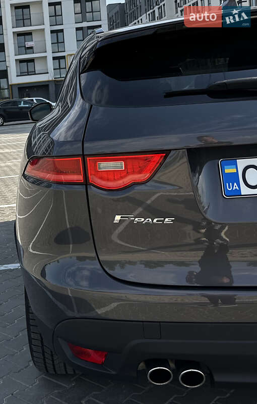 Внедорожник / Кроссовер Jaguar F-Pace 2016 в Черкассах