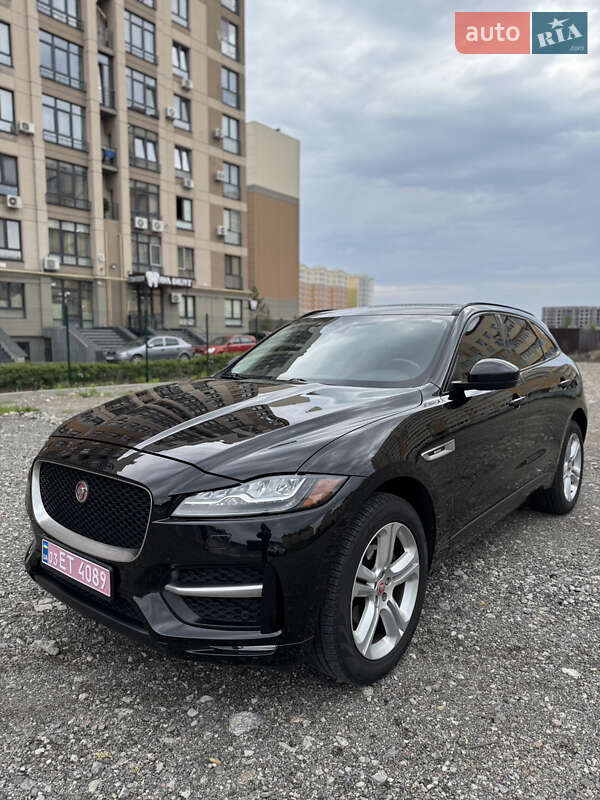 Внедорожник / Кроссовер Jaguar F-Pace 2017 в 