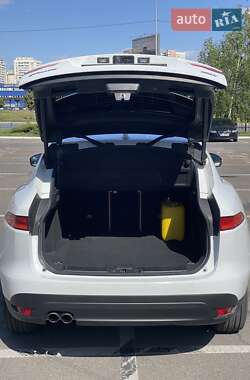 Внедорожник / Кроссовер Jaguar F-Pace 2017 в 