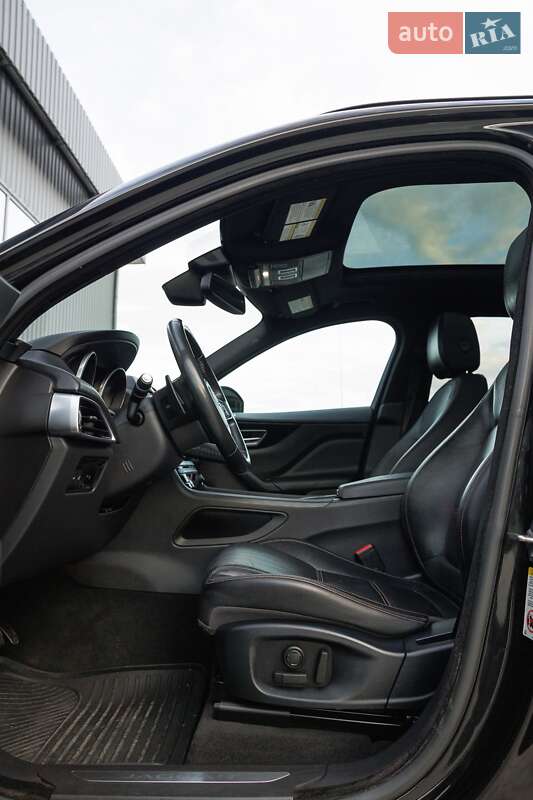 Внедорожник / Кроссовер Jaguar F-Pace 2017 в Киеве