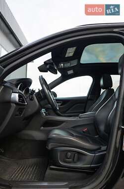 Внедорожник / Кроссовер Jaguar F-Pace 2017 в 