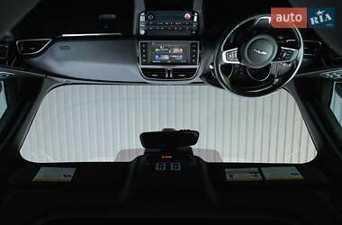 Внедорожник / Кроссовер Jaguar F-Pace 2017 в 