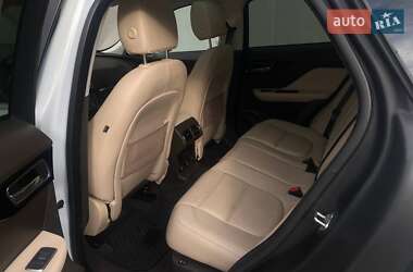 Внедорожник / Кроссовер Jaguar F-Pace 2017 в 