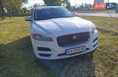 Внедорожник / Кроссовер Jaguar F-Pace 2020 в 