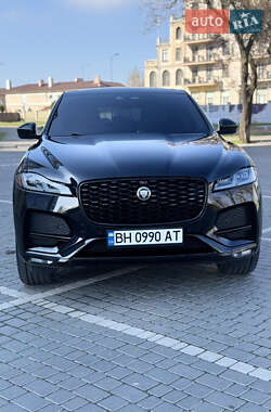Внедорожник / Кроссовер Jaguar F-Pace 2021 в 