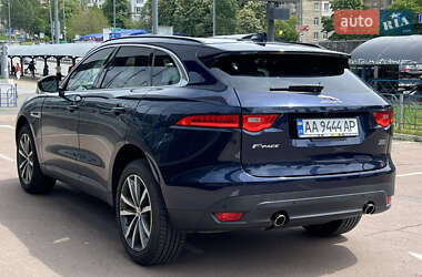 Позашляховик / Кросовер Jaguar F-Pace 2017 в 
